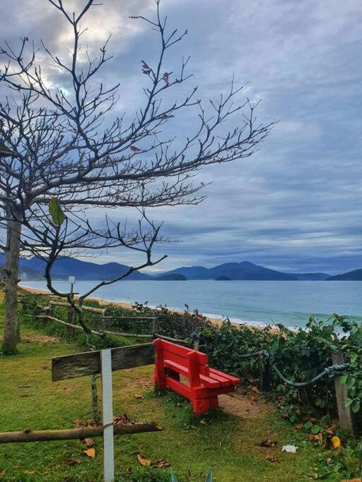 100Mts Da Praia Com Churrasqueira, Piscina E Wi-Fi Caraguatatuba Esterno foto