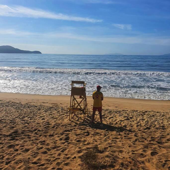 100Mts Da Praia Com Churrasqueira, Piscina E Wi-Fi Caraguatatuba Esterno foto